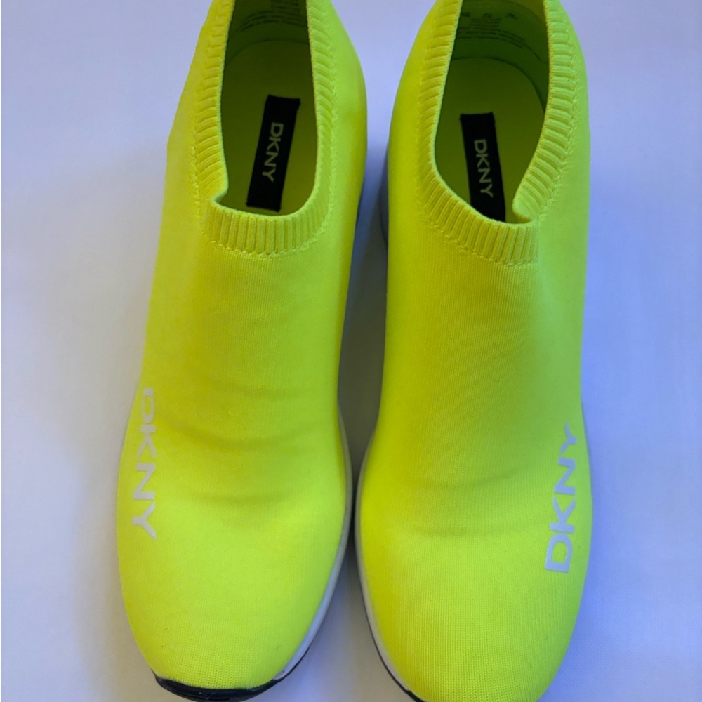 DKNY Parks Slip on Wedge Women's Bright Yellow/neon Slip-On Sneakers